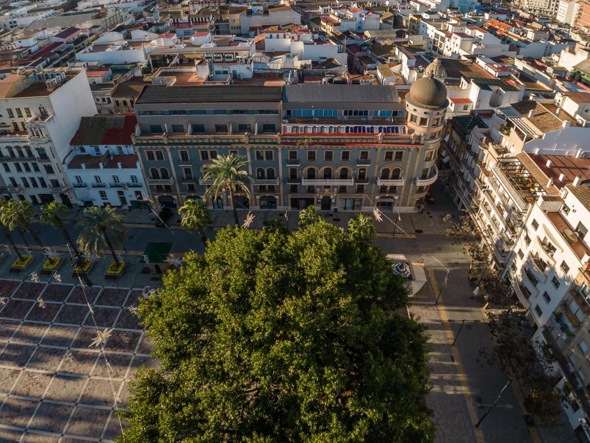 Conjunto De Apartamentos Antiguo Palacio Hotel Paris Huelva Ngoại thất bức ảnh